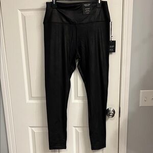 Simply Vera Vera Wang Black High Rise Leggings